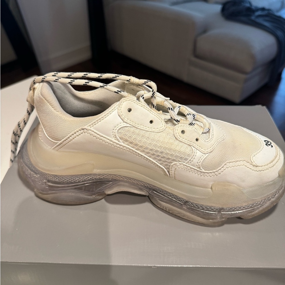 Balenciaga triple S sneaker - clear sole Size 39 - Picture 4 of 11